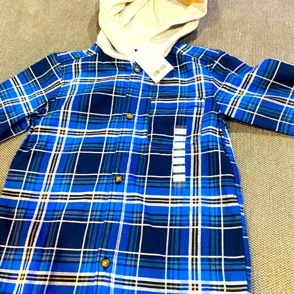 Carter boys size 3t Shirt hoodie brand new with tags super cute!!